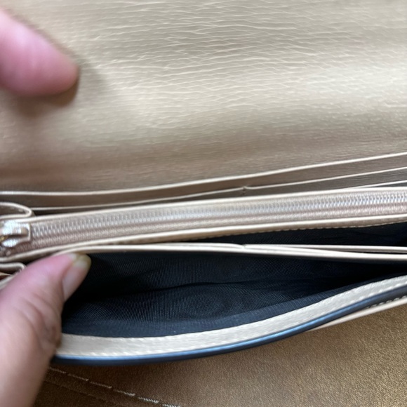 Gucci Interlocking GG hardware Long Wallet - Comes with dustbag, box & chain - Picture 12 of 13